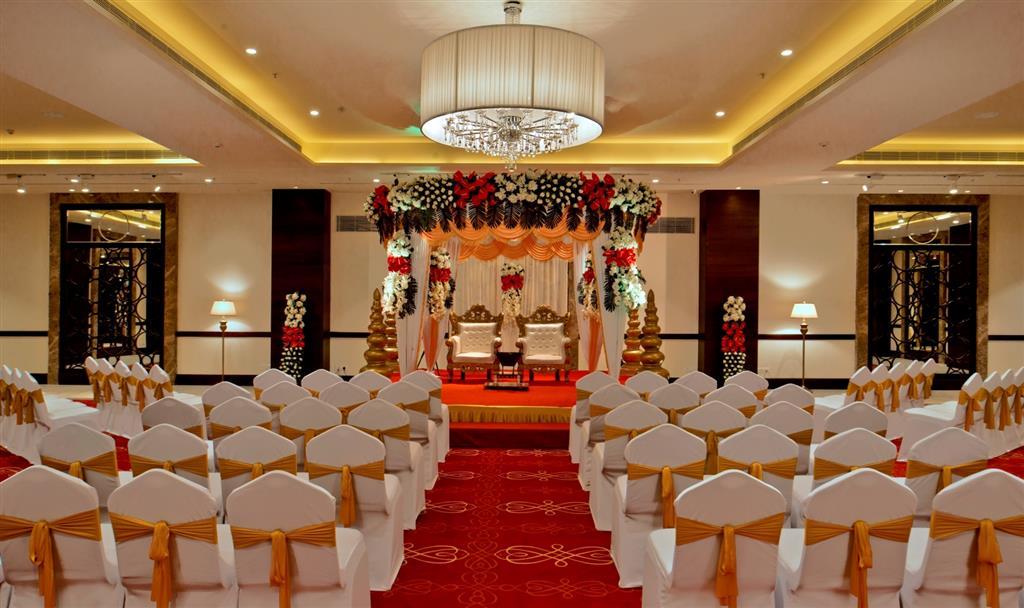 Fortune Jp Palace, Mysore - Member Itc Hotels' Group Fasilitas foto A wedding in India