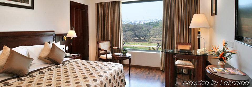 Fortune Jp Palace, Mysore - Member Itc Hotels' Group Ruang foto A room at the Taj Bengal