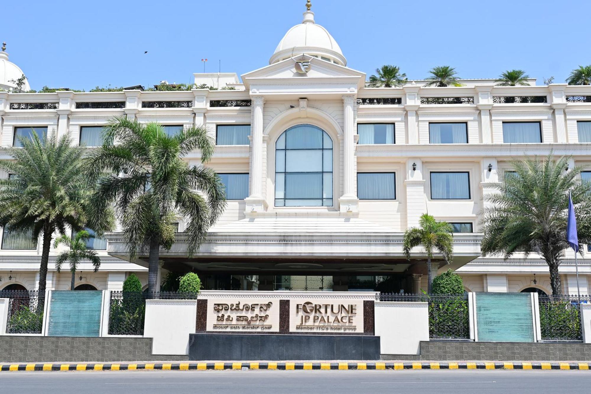 Fortune Jp Palace, Mysore - Member Itc Hotels' Group Bagian luar foto Fortune Le Palace
