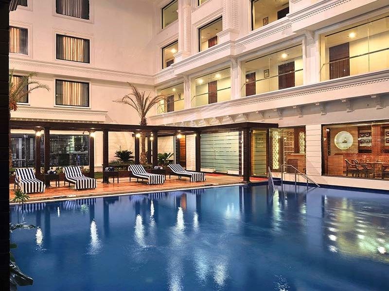 Fortune Jp Palace, Mysore - Member Itc Hotels' Group Bagian luar foto The pool at the hotel