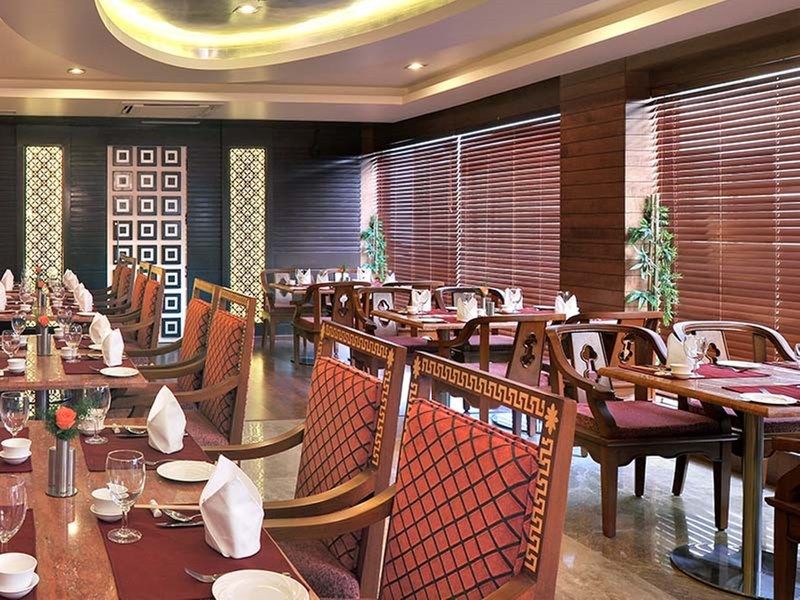 Fortune Jp Palace, Mysore - Member Itc Hotels' Group Bagian luar foto The restaurant