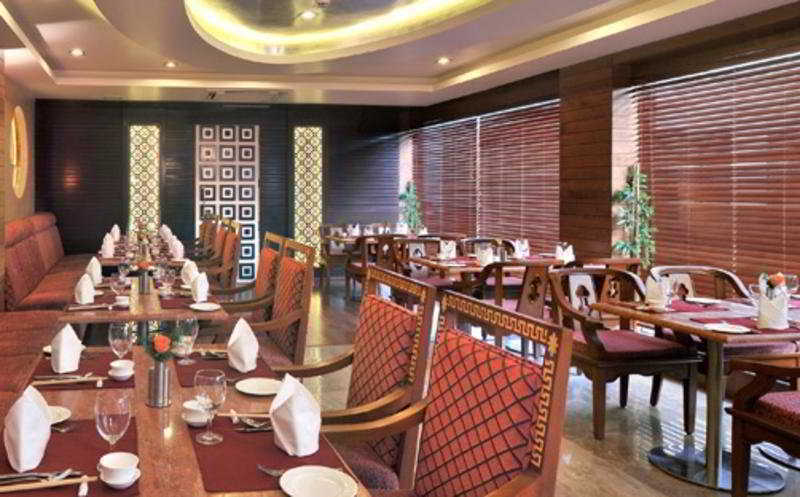 Fortune Jp Palace, Mysore - Member Itc Hotels' Group Bagian luar foto The restaurant