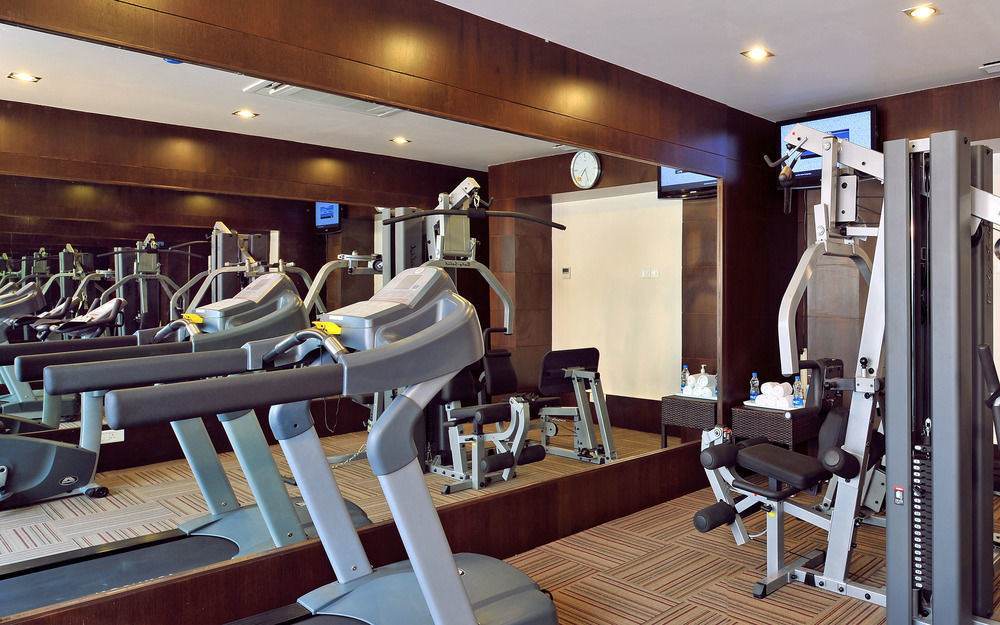 Fortune Jp Palace, Mysore - Member Itc Hotels' Group Bagian luar foto The gym at the hotel
